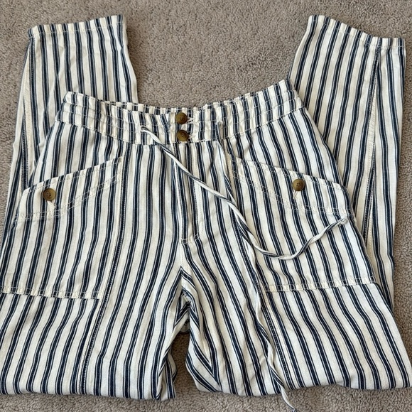 American Eagle Striped Drawstring Straight Legs pants | size 2 | blue & white - Picture 8 of 8